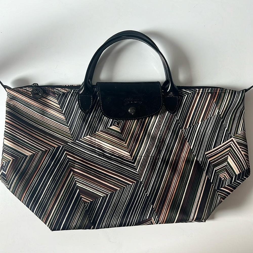 Medium Longchamp patterned canvas with black details, warm fall colors